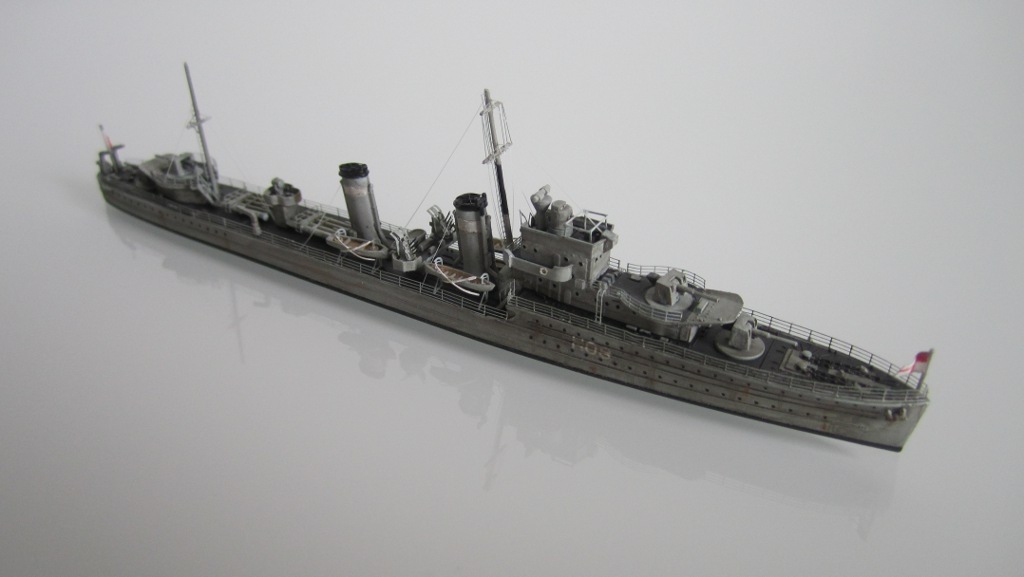 HMS Eclipse 1/700 Tamiya par Nesquik TypeE5