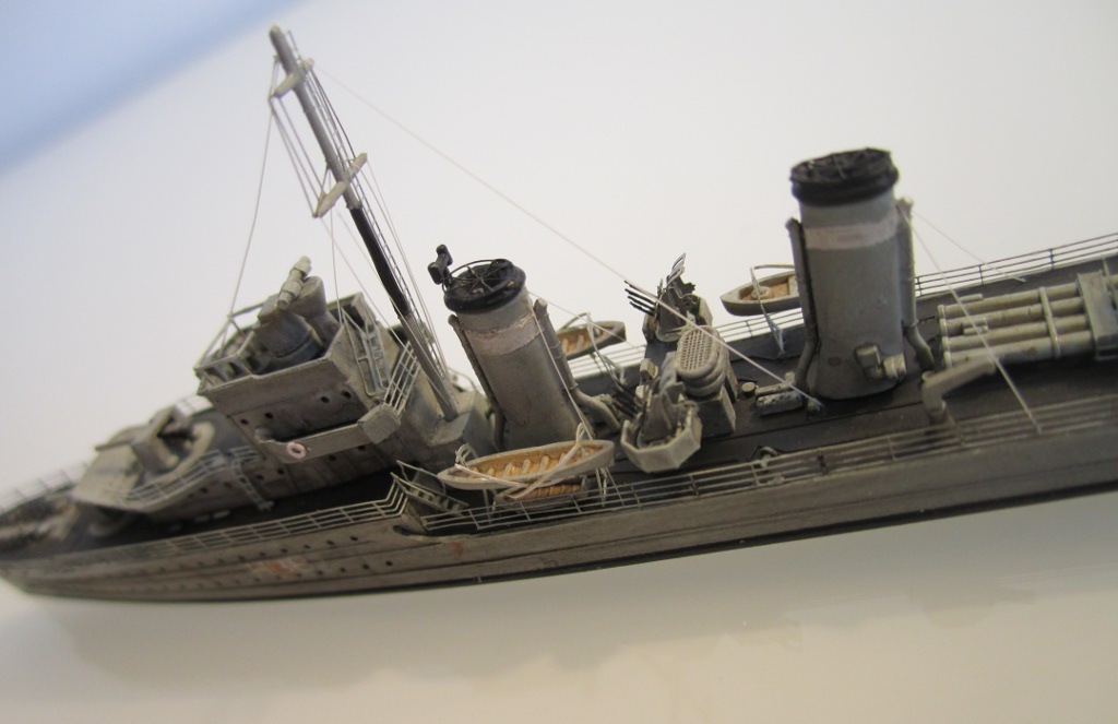 HMS Eclipse 1/700 Tamiya par Nesquik TypeE8